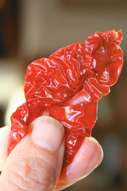 Dried sweet peppers