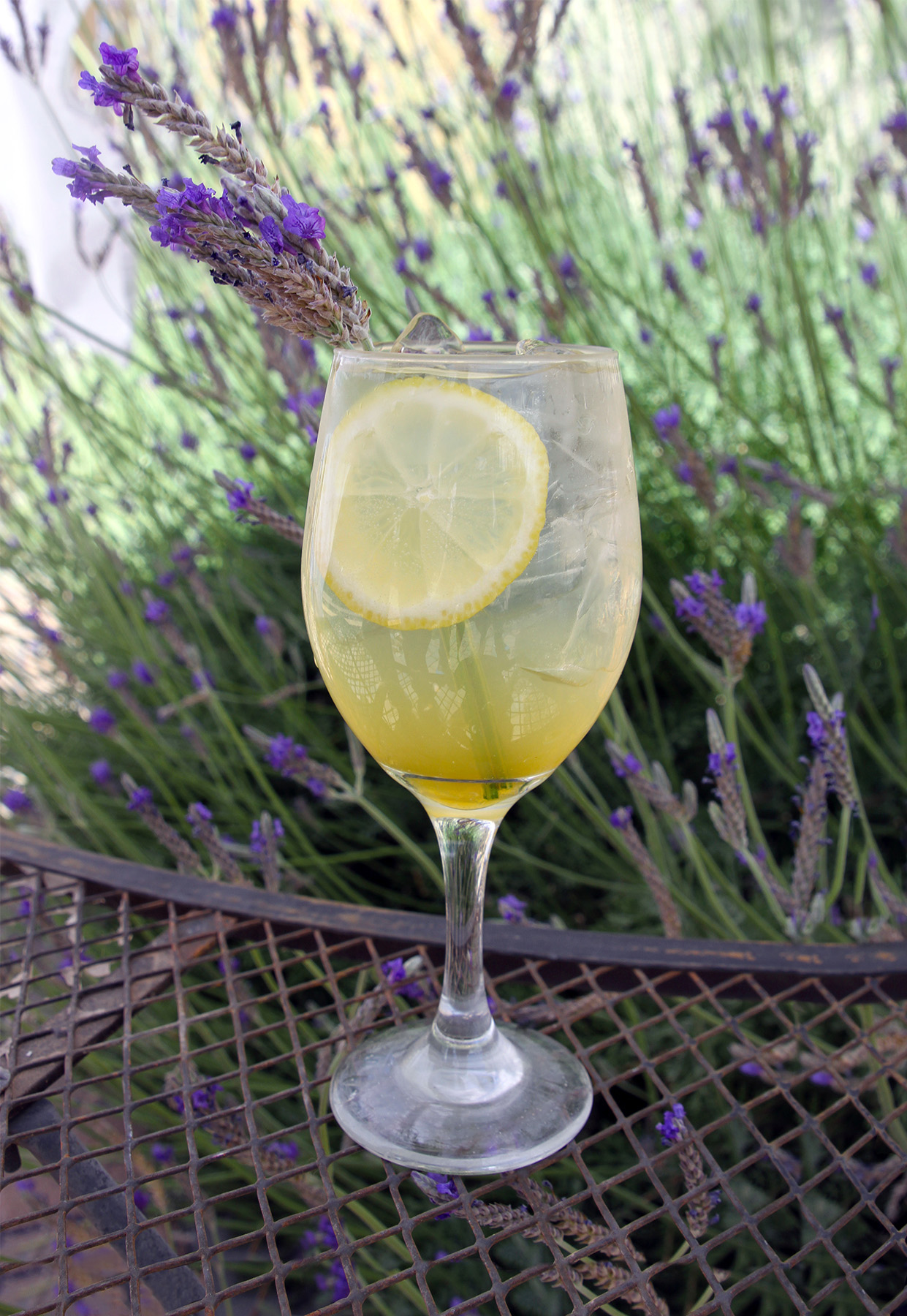 Honey Lavender Spritz.jpg